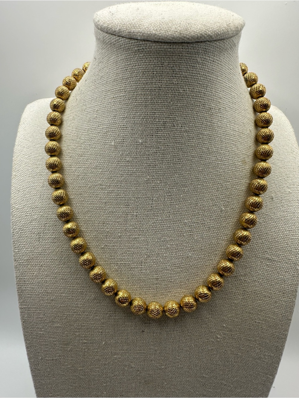 Crown Trifari Gold Tone Textured Bead 14-16" Choker Necklace Ball Adjustable Vtg